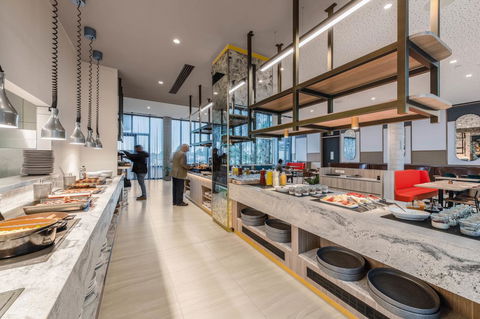Mantra Melbourne Epping - Sunshine Coast Guide 2