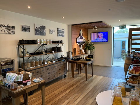 Great Ocean Road Resort - Sunshine Coast Guide 3