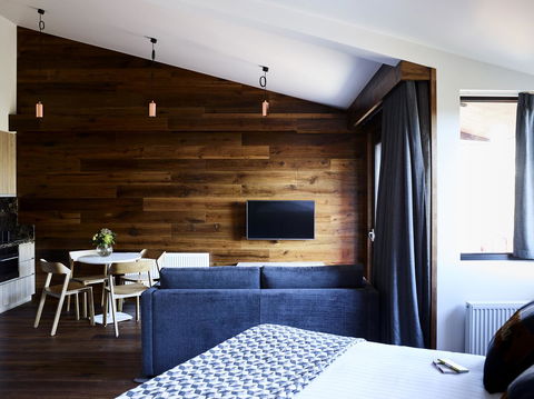 Astra Falls Creek - Sunshine Coast Guide 16