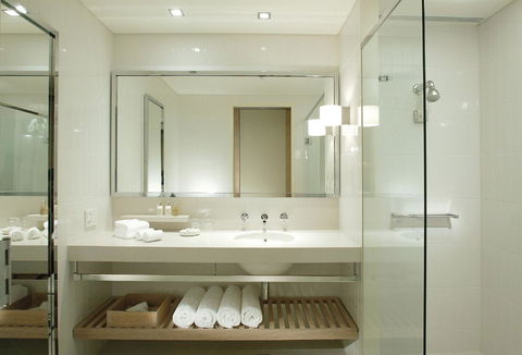 Crown Promenade Melbourne - Sunshine Coast Guide 6