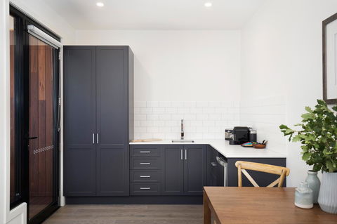 Brooklands Apartments - Sunshine Coast Guide 3