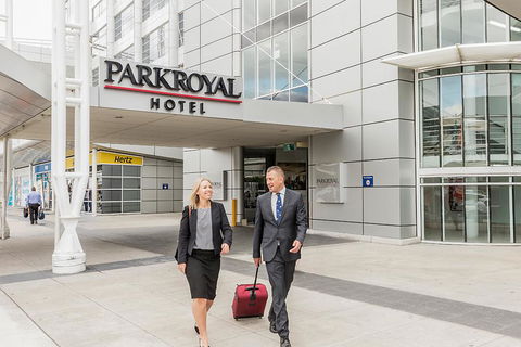 PARKROYAL Melbourne Airport - Sunshine Coast Guide 2