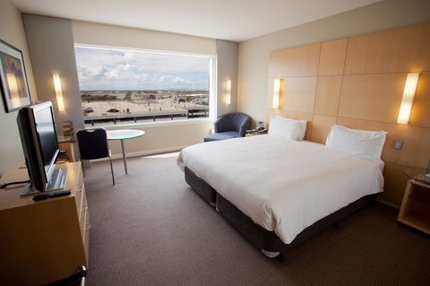 PARKROYAL Melbourne Airport - Sunshine Coast Guide 28
