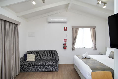 Amaroo Park - Sunshine Coast Guide 17