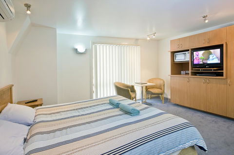 Anchorage Motel & Villas Lorne - Sunshine Coast Guide 11