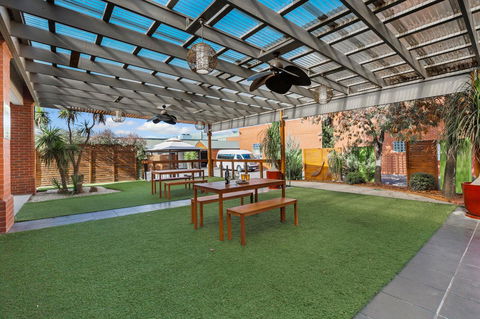 All Seasons Resort Hotel Bendigo - Sunshine Coast Guide 25