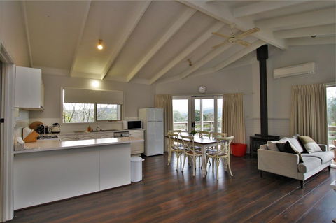 Hamptons In Healesville - Sunshine Coast Guide 3
