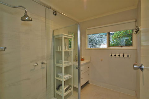 Hamptons In Healesville - Sunshine Coast Guide 10