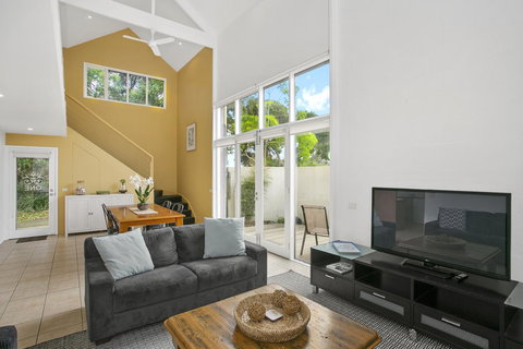 Terrace Lofts Apartments - Sunshine Coast Guide 16