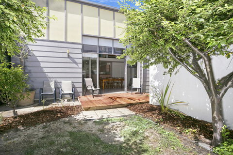 Terrace Lofts Apartments - Sunshine Coast Guide 21