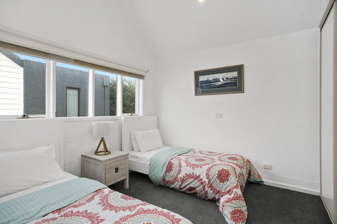 Terrace Lofts Apartments - Sunshine Coast Guide 9