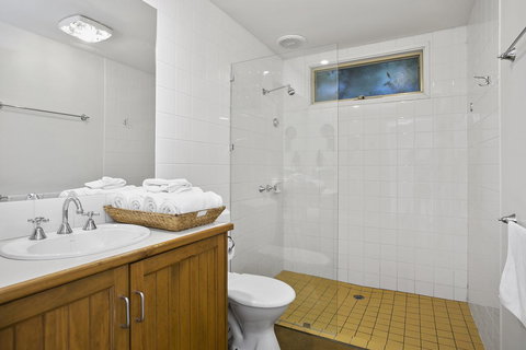 Terrace Lofts Apartments - Sunshine Coast Guide 31