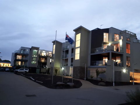 Apartments In Phillip Island Towers - Block C - Sunshine Coast Guide 15
