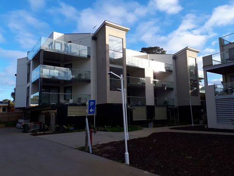 Apartments In Phillip Island Towers - Block C - Sunshine Coast Guide 17