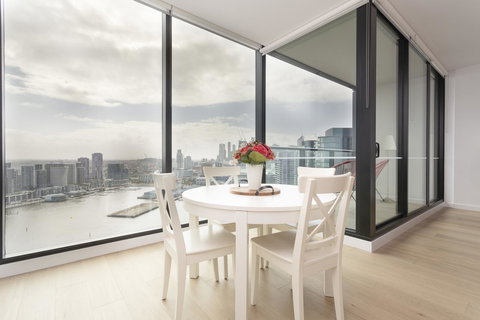 Melbourne Private Apartments - Collins Wharf Waterfront, Docklands - Sunshine Coast Guide 26