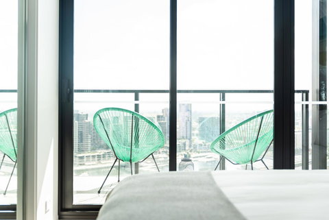 Melbourne Private Apartments - Collins Wharf Waterfront, Docklands - Sunshine Coast Guide 20