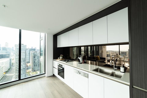 Melbourne Private Apartments - Collins Wharf Waterfront, Docklands - Sunshine Coast Guide 41