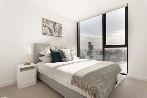 Melbourne Private Apartments - Collins Wharf Waterfront, Docklands - Sunshine Coast Guide 12