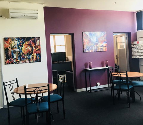 SmartStay Melbourne - Sunshine Coast Guide 28