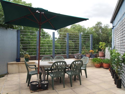 SmartStay Melbourne - Sunshine Coast Guide 38