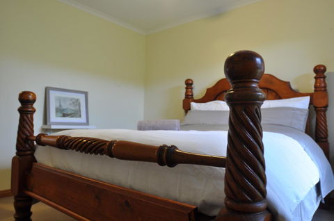 Crimea Retreat - Sunshine Coast Guide 44