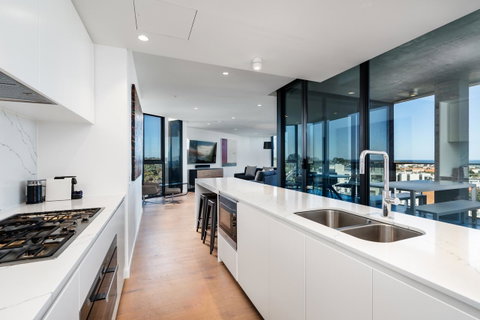 Anchorage Apartments Hampton - Sunshine Coast Guide 17