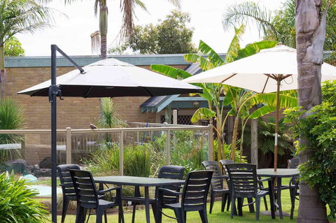 Tropicana Motor Inn - Sunshine Coast Guide 40