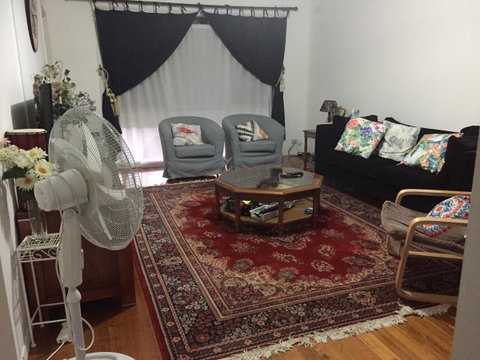 Doncaster Westfield Home Stay - Sunshine Coast Guide 28