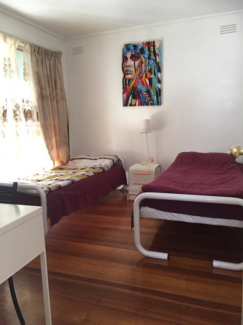 Doncaster Westfield Home Stay - Sunshine Coast Guide 44