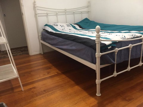 Doncaster Westfield Home Stay - Sunshine Coast Guide 5