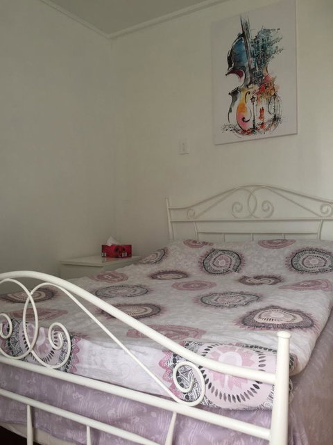Doncaster Westfield Home Stay - Sunshine Coast Guide 41
