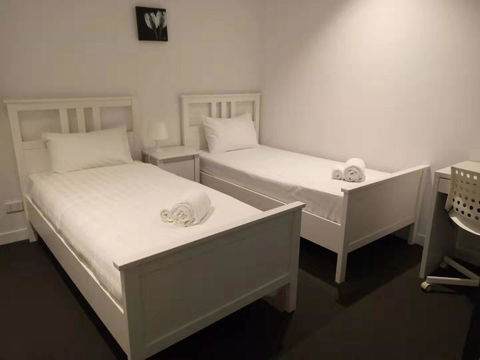 AH Accommodation@ Spencer - Sunshine Coast Guide 1