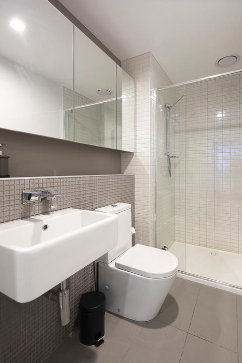 AH Accommodation@ Spencer - Sunshine Coast Guide 15
