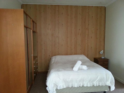Beachcomber Holiday Units - Sunshine Coast Guide 29