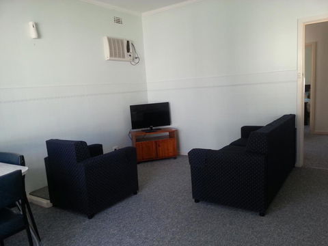 Beachcomber Holiday Units - Sunshine Coast Guide 37