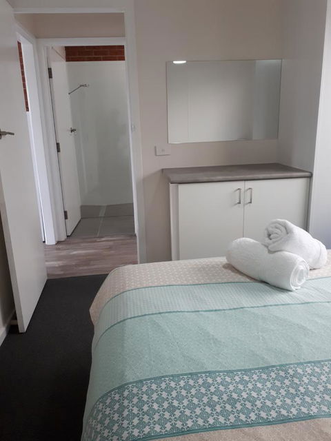 Beachcomber Holiday Units - Sunshine Coast Guide 9
