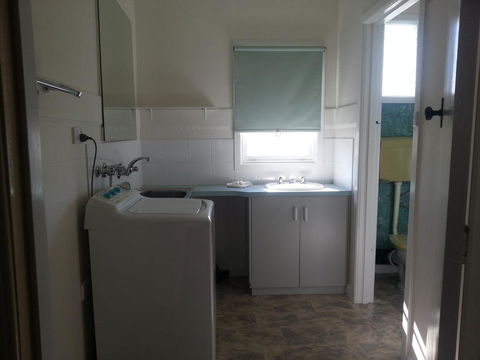 Beachcomber Holiday Units - Sunshine Coast Guide 39