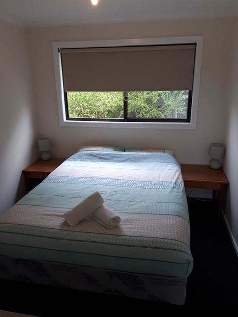 Beachcomber Holiday Units - Sunshine Coast Guide 2