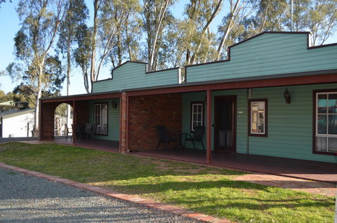 Tasman Holiday Parks - Merool On The Murray - Sunshine Coast Guide 25