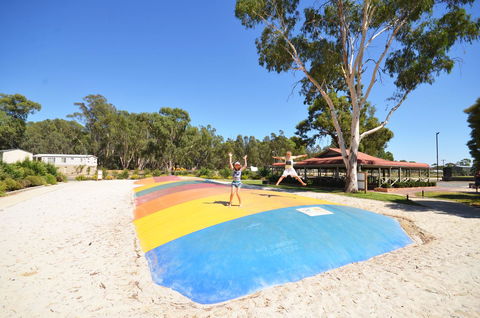 Tasman Holiday Parks - Merool On The Murray - Sunshine Coast Guide 39