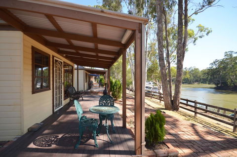 Tasman Holiday Parks - Merool On The Murray - Sunshine Coast Guide 18