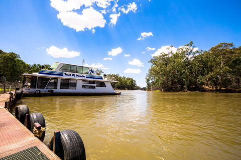 Tasman Holiday Parks - Merool On The Murray - Sunshine Coast Guide 34