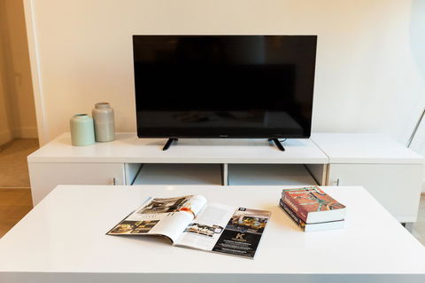 Apartment 101 - Sunshine Coast Guide 3