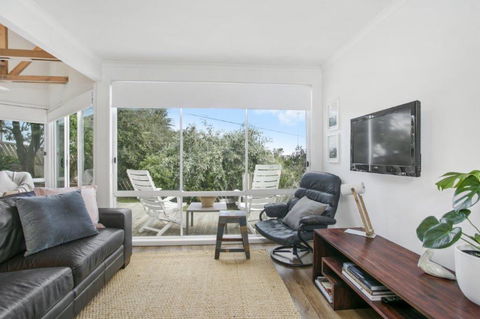 47 Baker Street - Sunshine Coast Guide 11
