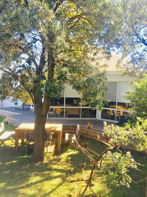47 Baker Street - Sunshine Coast Guide 5