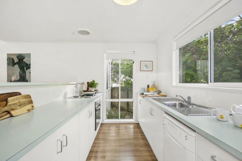 47 Baker Street - Sunshine Coast Guide 16