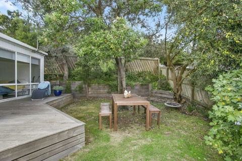 47 Baker Street - Sunshine Coast Guide 23
