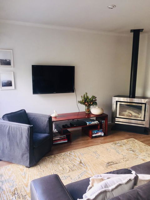 47 Baker Street - Sunshine Coast Guide 7