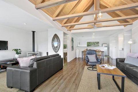47 Baker Street - Sunshine Coast Guide 12