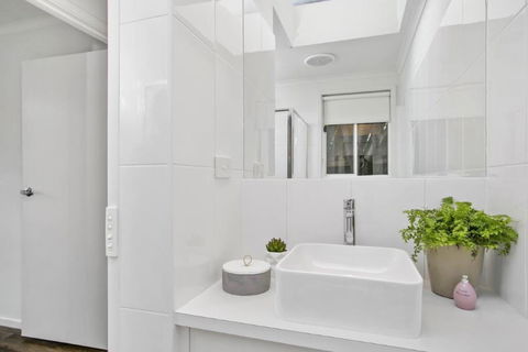 47 Baker Street - Sunshine Coast Guide 21